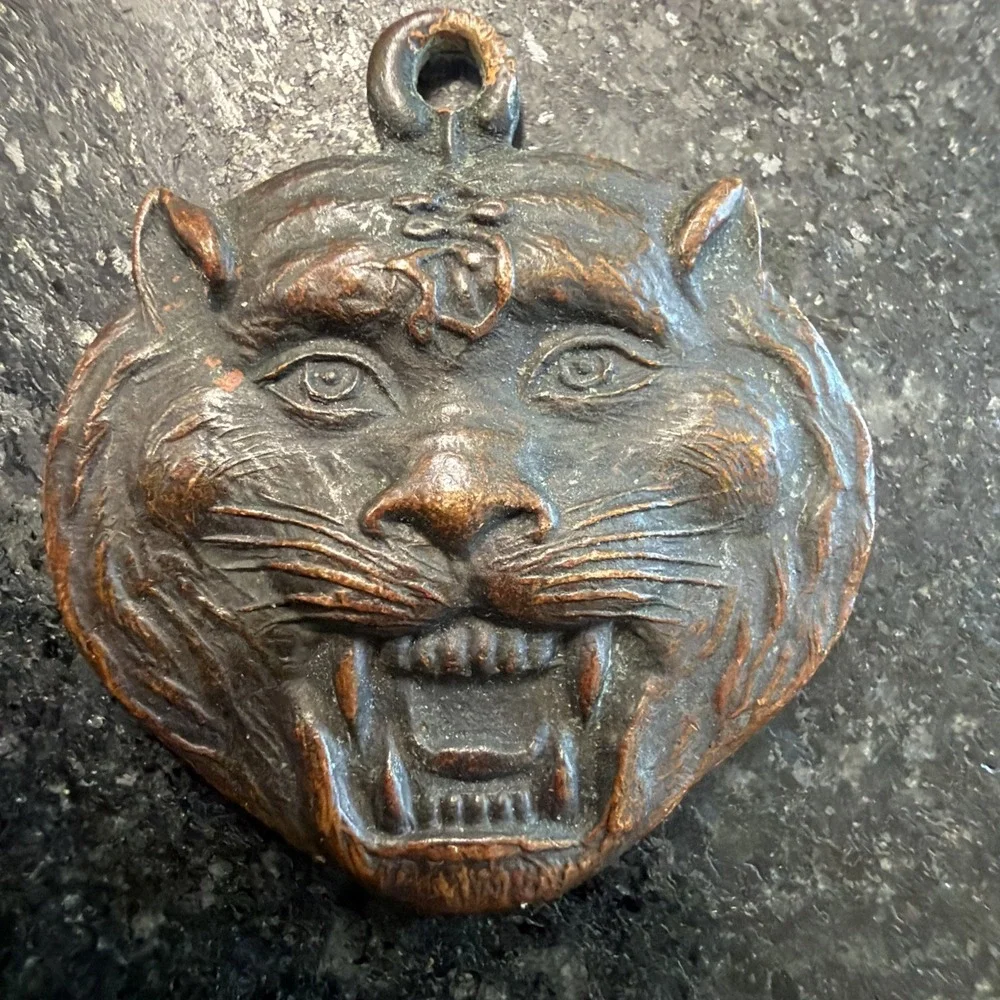 Thai Tiger Amulet Luang Pho Rian 